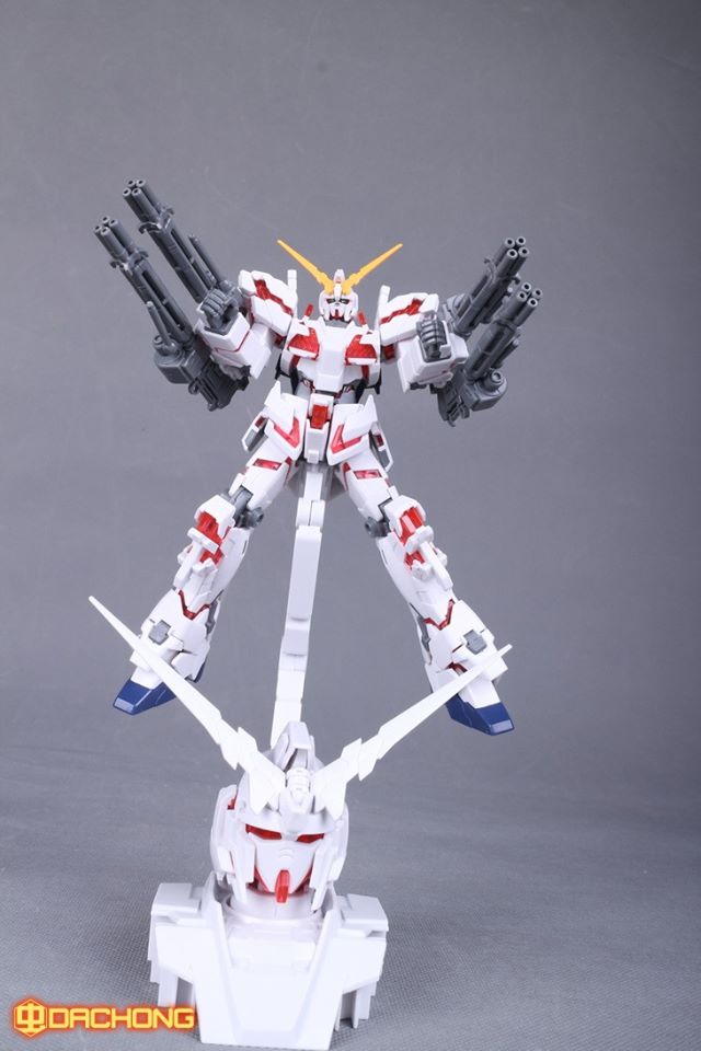 HGUC 1/144 Unicorn Gundam Destroyer Mode +ฐาน Unicorn Head + ปืน Gatling