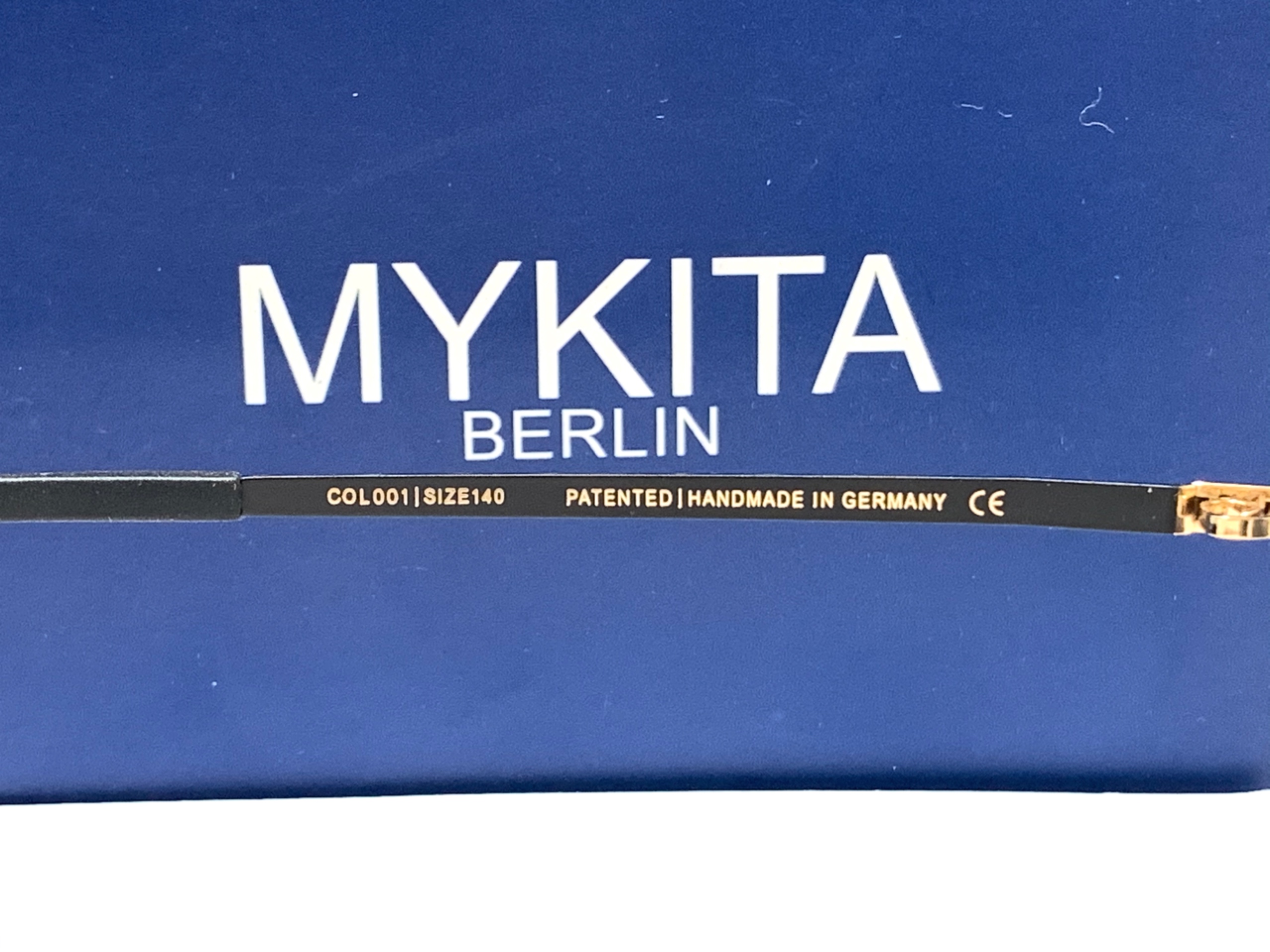 แว่นกันแดด MYKITA WM008-3 COL.001 57-17 140 <ดำ>
