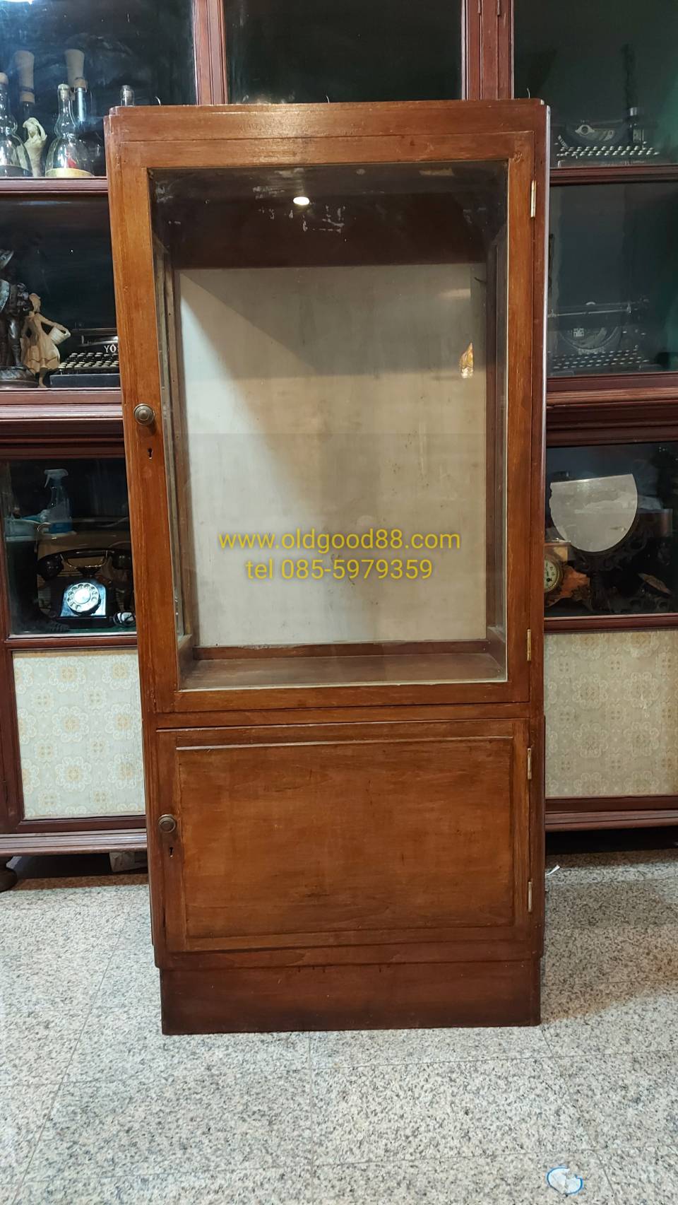 ตู้โชว์ไม้สักโบราณ รหัส18964mm