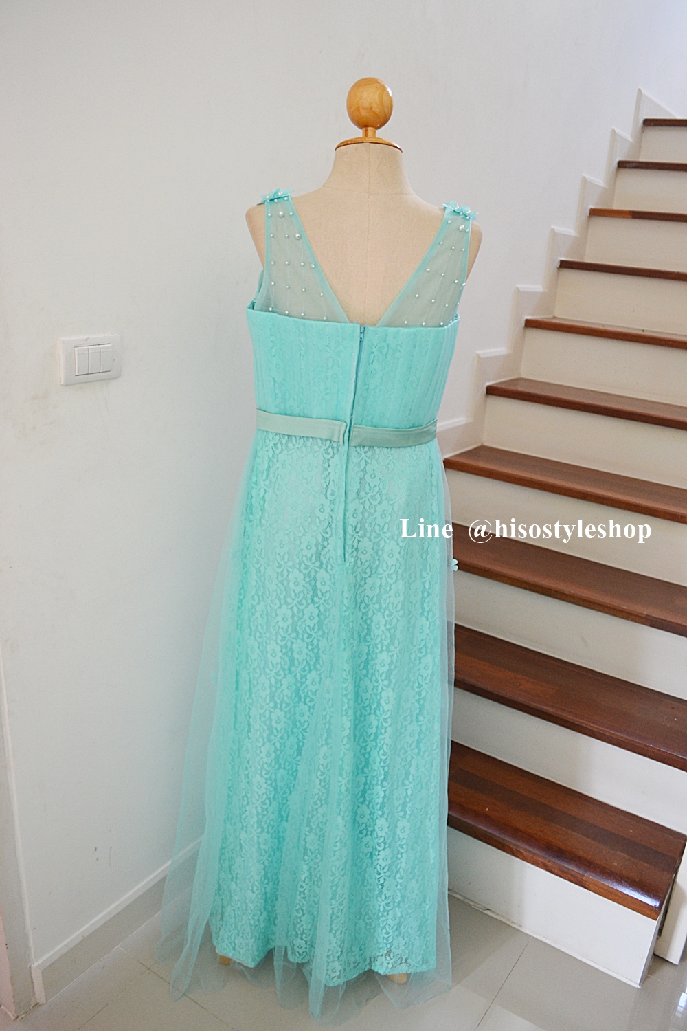 ชุดราตรียาว แขนกุด ผ้าชั้นในลูกไม้ ประดับลูกปัด **สีเขียวมินต์ Size 2XL** ซิปหลัง ซับในทั้งชุด