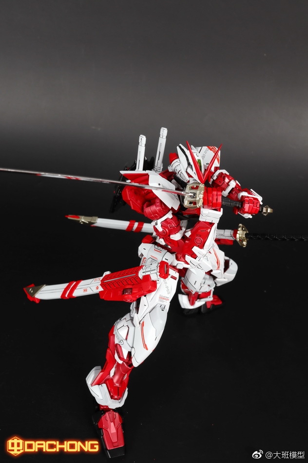 MG 1 / 100 (8806) Astray Red Frame [Daban]