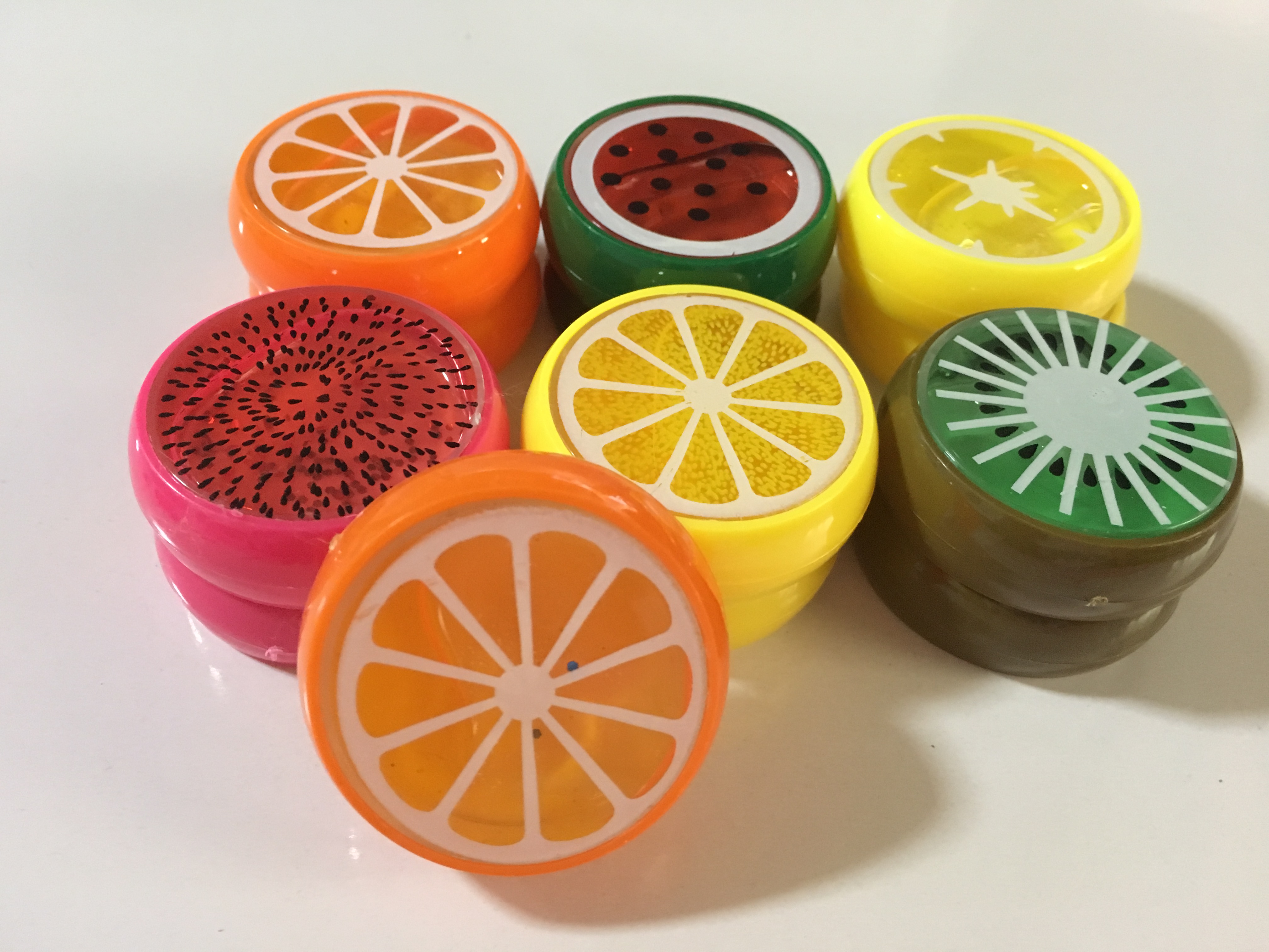 สไลม์ผลไม้ ขนาด4cm. ราคาแพ็กละ 78บาท (เฉลี่ย 6.50บาท/ชิ้น)