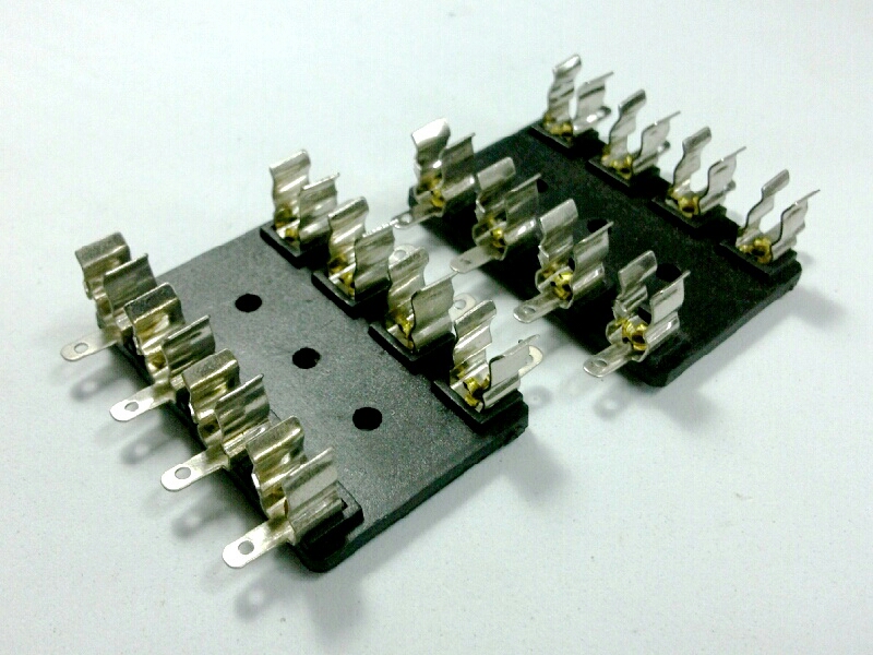 กระบะฟิวส์ 30MM. - 4P