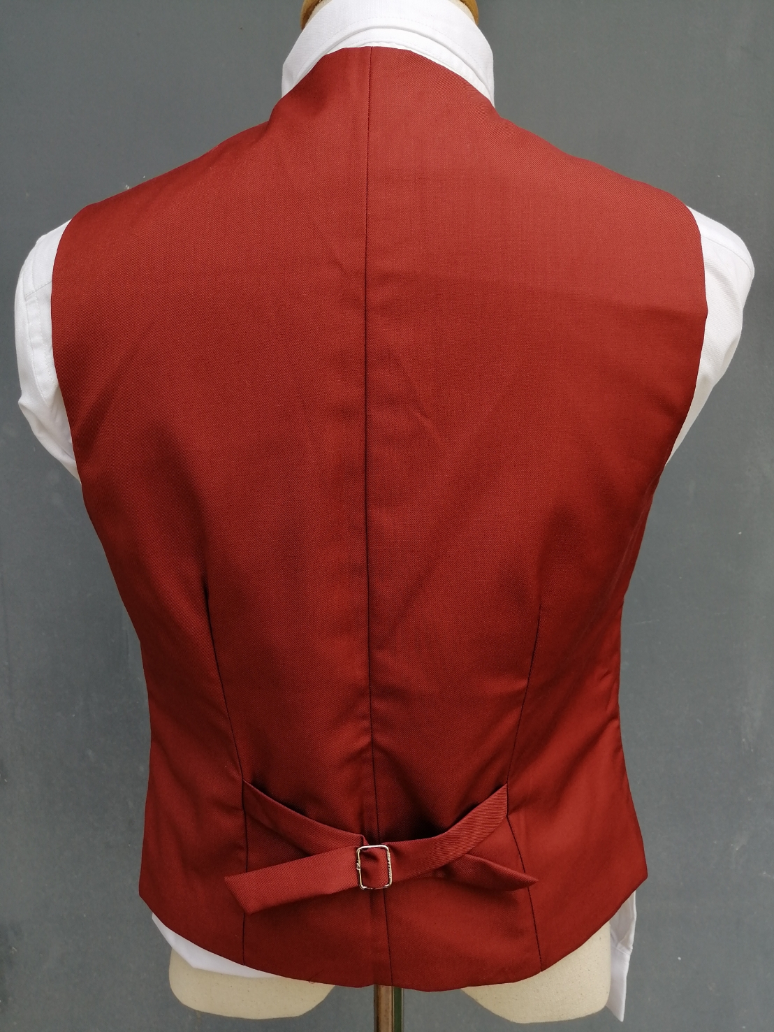 ชุดสูทชาย สีส้มอิฐ 3ชิ้น สูท+เสื้อกั๊ก+กางเกง พร้อมส่ง 2XL