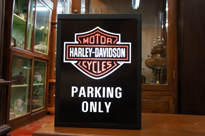 ป้ายhaley parking only