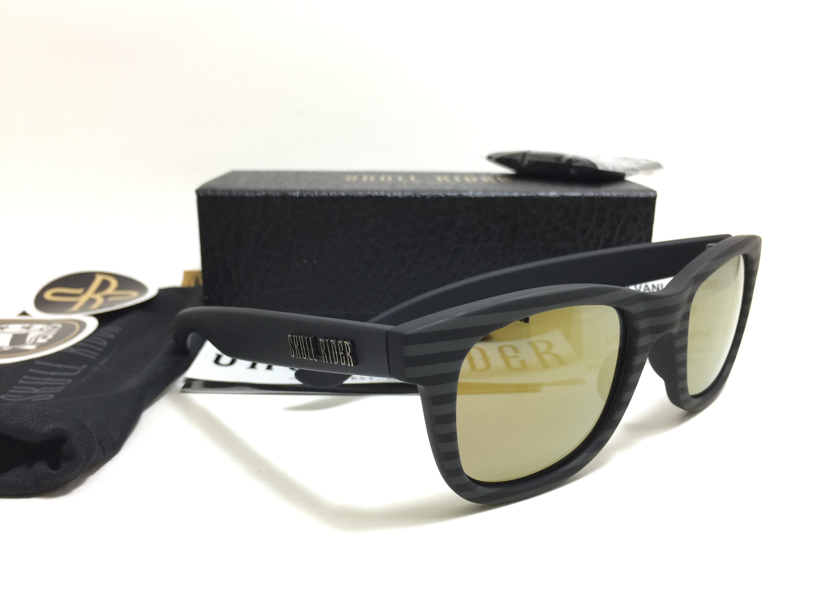 แว่นกันแดด SKULL RIDER รุ่น Rubber Stripe Gold <Skull-39>