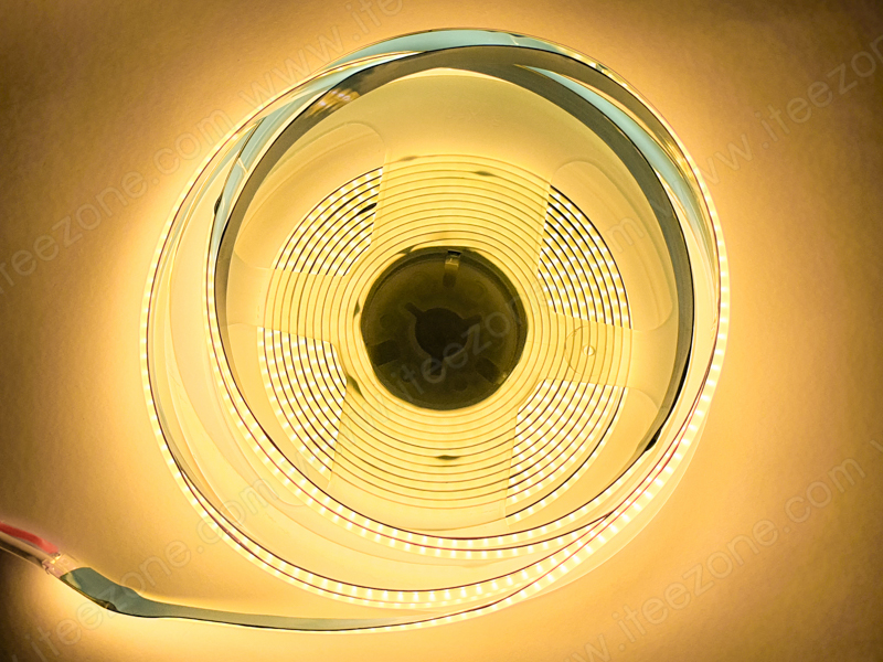 สีวอร์ม Warm White 3000K ไฟเส้น Strip light LED COB 300led/m 30W 12V IP20 (ไม่กันน้ำ) เป็นรุ่นใหม่ล่าสุด ไม่เห็นเม็ดไฟเส้น LED