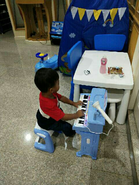 เปียโนของเล่นเด็ก เปียโดเด็ก อุปกรณ์ครบเซต สีฟ้า