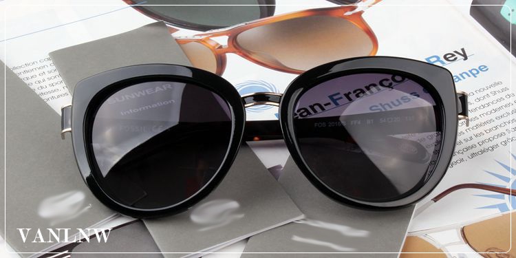แว่นกันแดดผู้หญิง Fossil Women Sunglass 2018/S 54-20 135 5-1 <Polarized> ของแท้ 100%