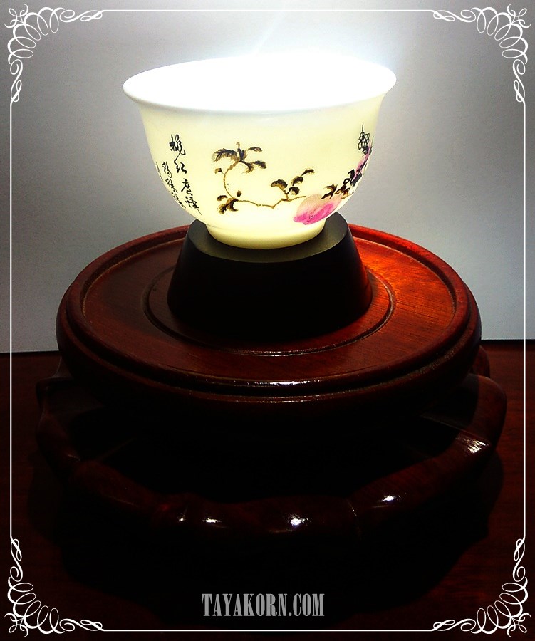 ถ้วยชา ลายภาพกิ่งท้อมงคล桃 Lucky Peach Tea Cup