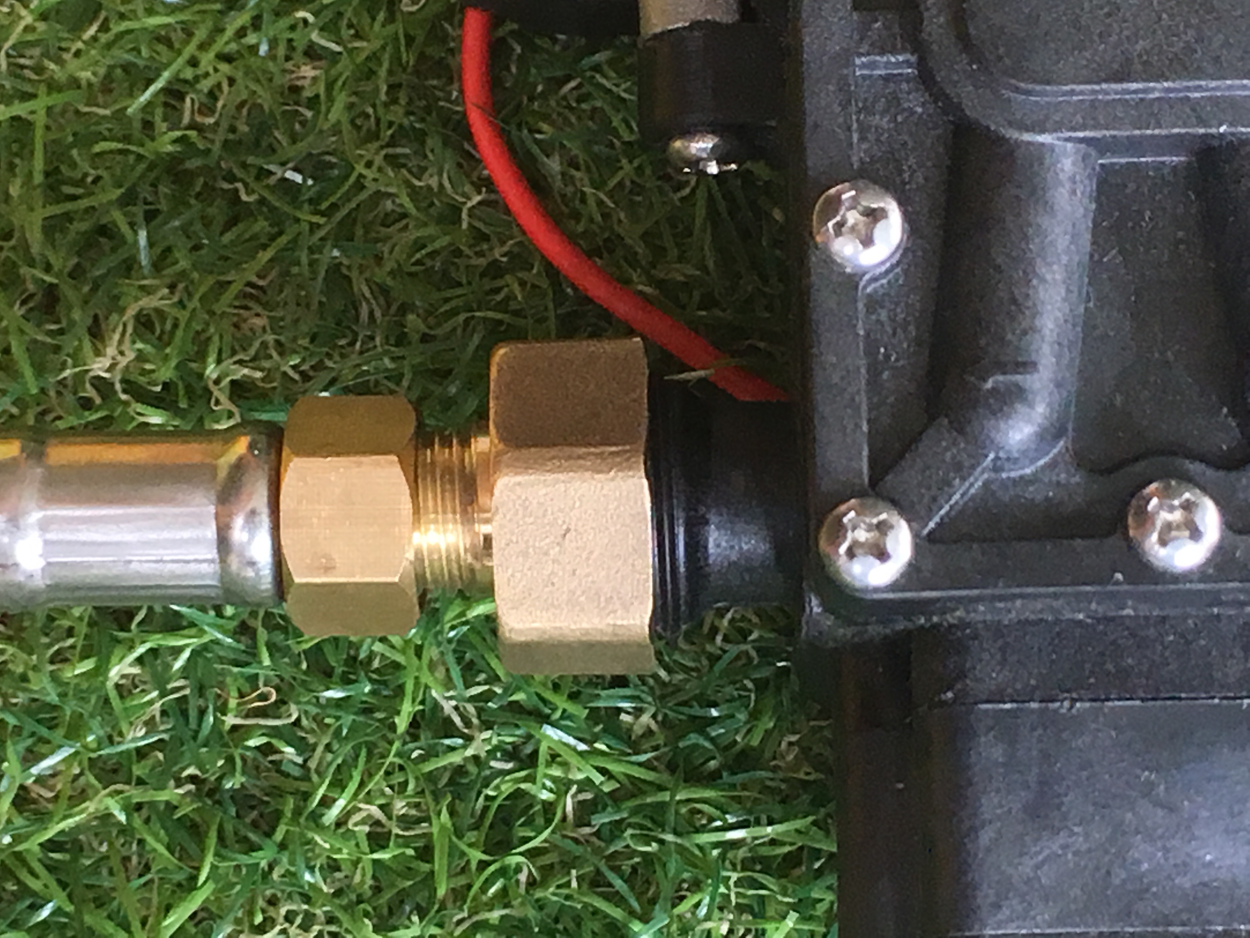 ชุด 18 ปั๊มพ่นยา DC12V 11 บาร์ ( สินค้าขายดี )