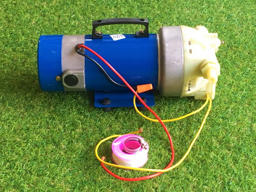 ปั๊มน้ำ ปั๊มพ่นยา DC 12V Model 5G-310 ( 15 บาร์ )