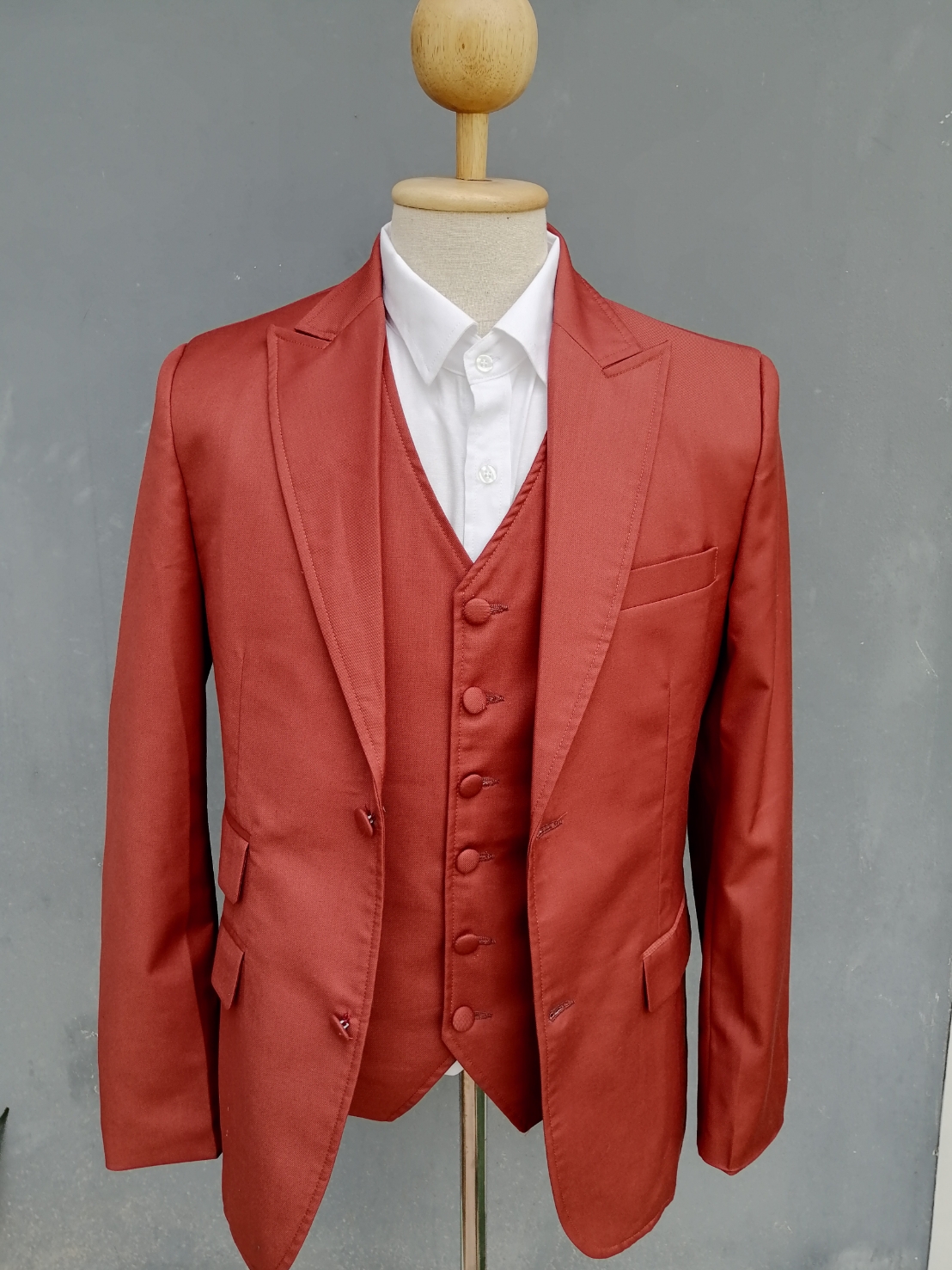 ชุดสูทชาย สีส้มอิฐ 3ชิ้น สูท+เสื้อกั๊ก+กางเกง พร้อมส่ง 2XL