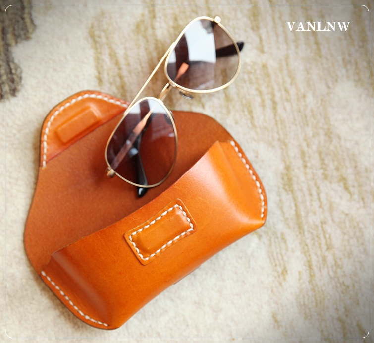 กล่องแว่นตาคาดเอว Handmade design by japan ( หนังวัวแท้ 100% ) กล่องแว่นตาพกพา ซองใส่แว่นตาคาดเข็มขัด ซองหนังใส่แว่นตา