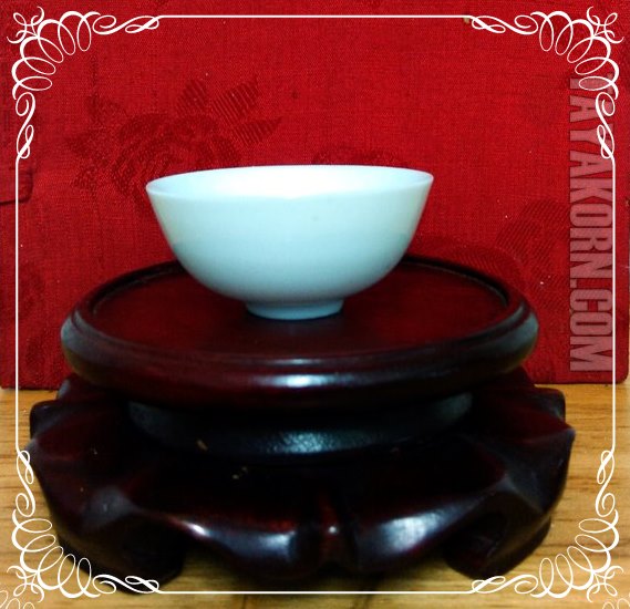 ถ้วยชา เปลือกไข่ ทรงไร้ขอบ