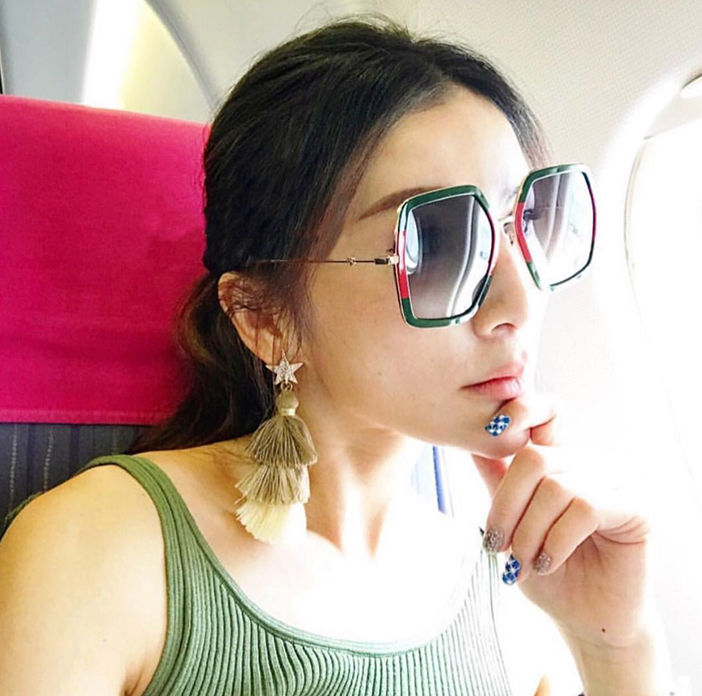 แว่นกันแดดแฟชั่นผู้หญิง Red Green Interval Box Gray Sheet 53-25 140 <เขียว-แดง>