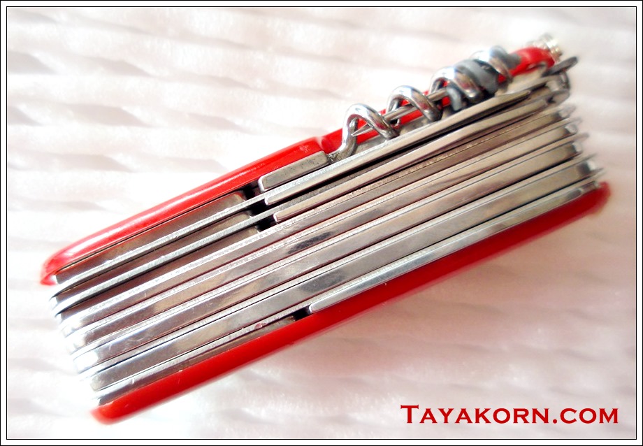 มีดแคมป์ปิ้งค์ RED BIG MAC