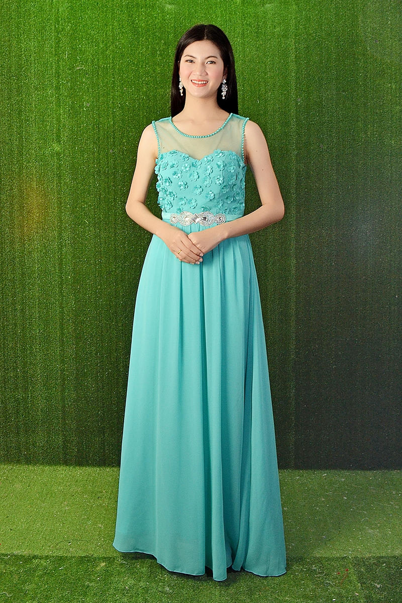 พร้อมส่ง S-3XL ชุดราตรียาว แขนกุด แต่งดอกไม้ช่วงอก ร้อยมุข ผูกโบว์หลัง