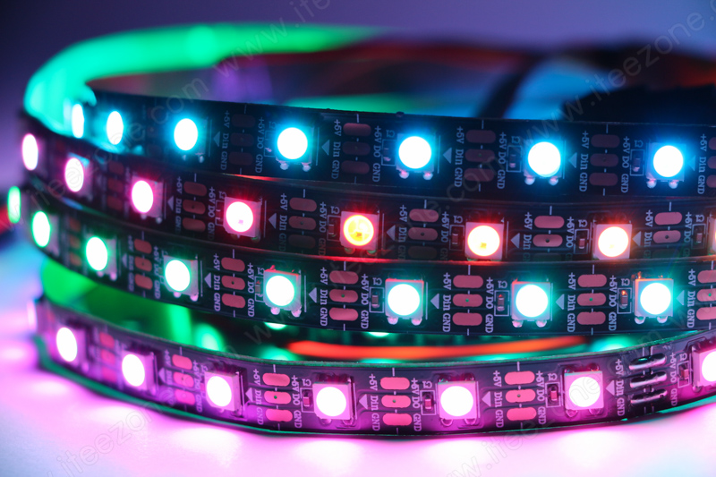 ไฟเส้น RGB 5050 ไม่กันน้ำ วิ่งอิสระ IC WS2812B 5V หลอดถี่ 60 LED/M สามารถควบคุมอิสระทุกดวง