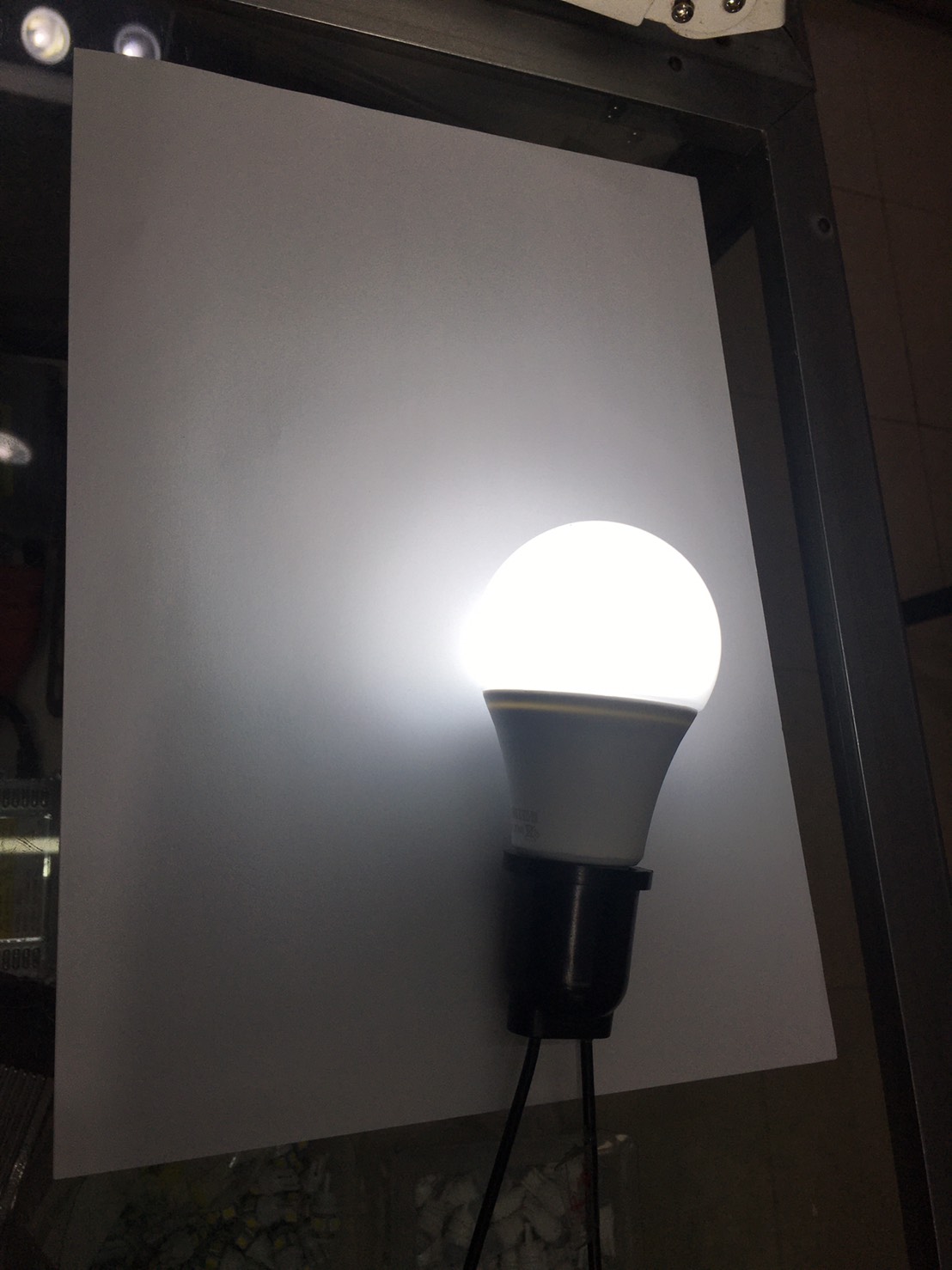 หลอดไฟ LED 12W 12V สีขาว