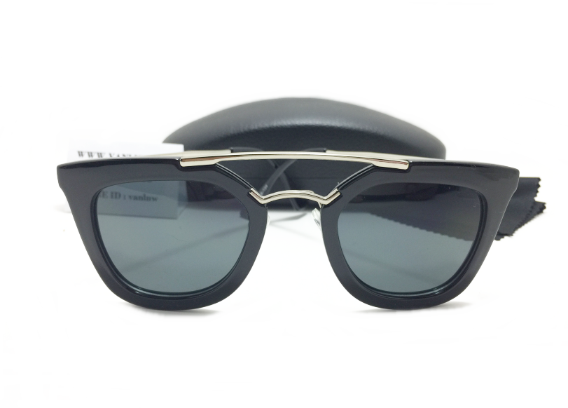แว่นกันแดดแฟชั่นผู้หญิง Cinema 97835 58-16-134 <ดำ>