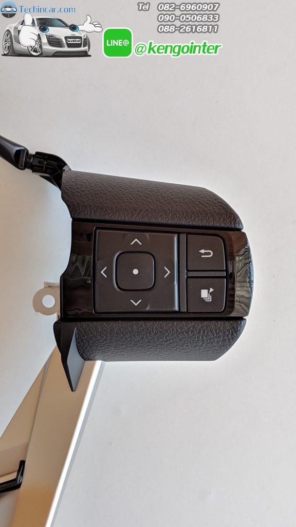 ปุ่ม Control พวงมาลัยมัลติฟังชั่น Toyota New Fortuner และ Revo (สีทูโทน เทา - ดำ)