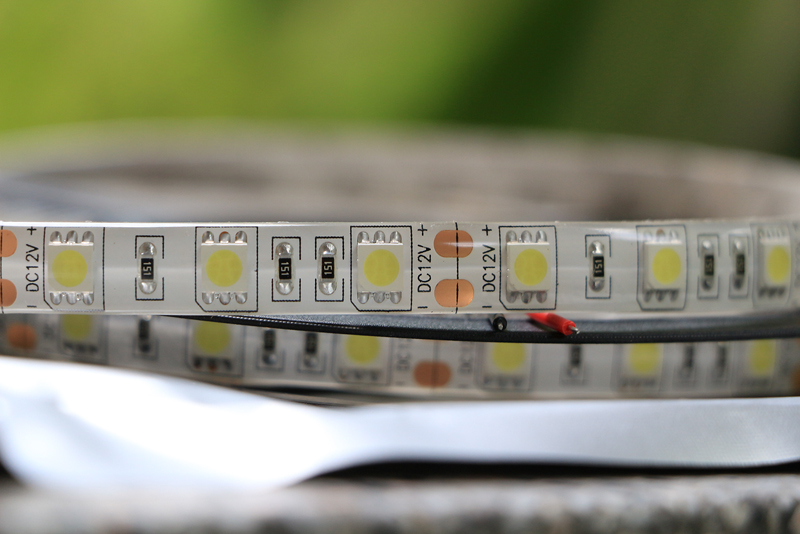 LED Strip เส้น ม้วน 5 เมตร สีชมพู (กันน้ำ IP65)