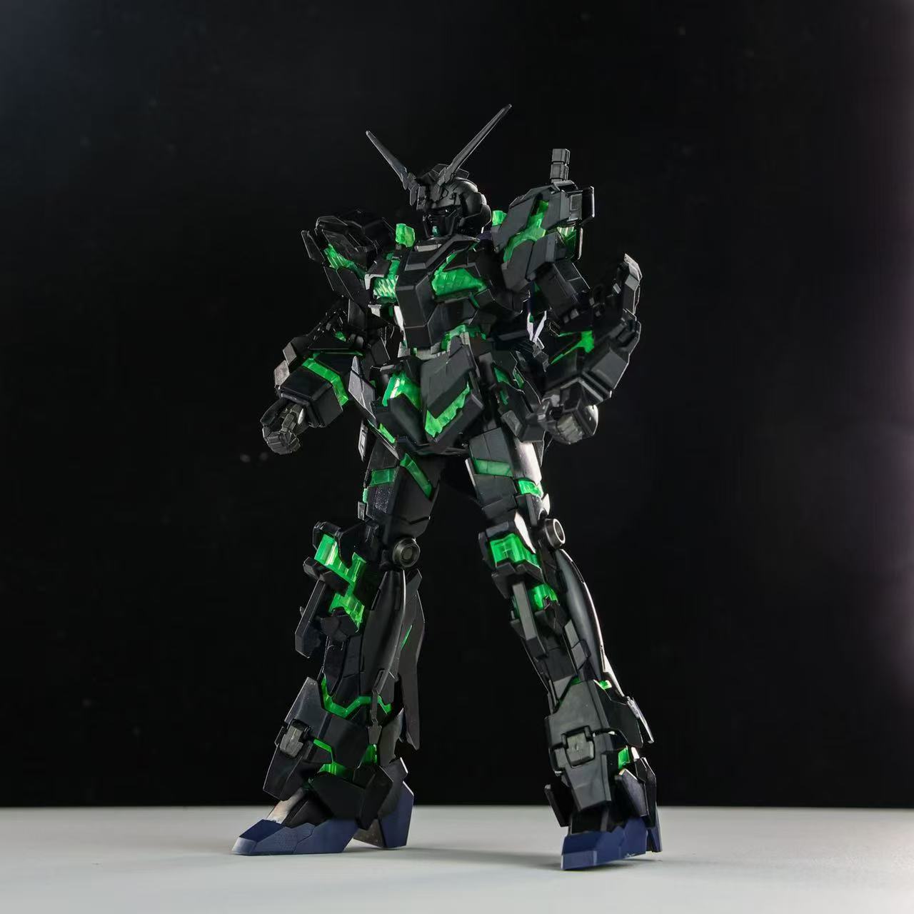 HGUC 1/144 Black Unicorn (Destroy Green Frame Mode) [Xing Dong]