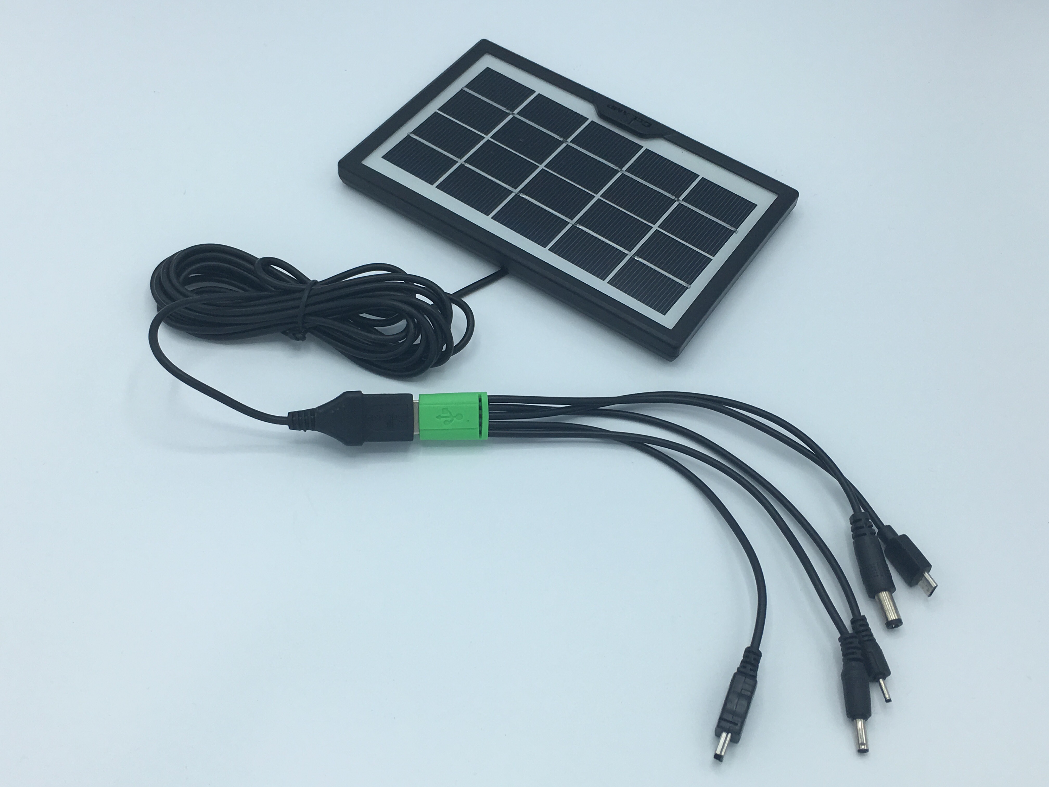 พาวเวอร์แบงค์ โซล่าเซลล์ 1.8W + USB 5V