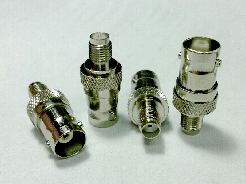 J.SMA - J.BNC ตัวแปลง/ต่อกลาง