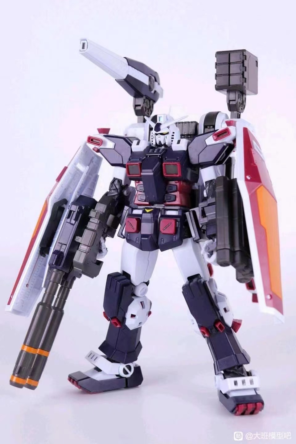 MG 1/100 Full Armor Thunderbolt (6654) [Daban]