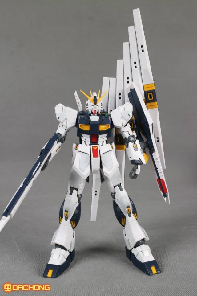 MG 1/100 (6619) Nu Gundam Ver.Ka (x12 Fin Funnels + Red Psycho Frame + Effect Part)
