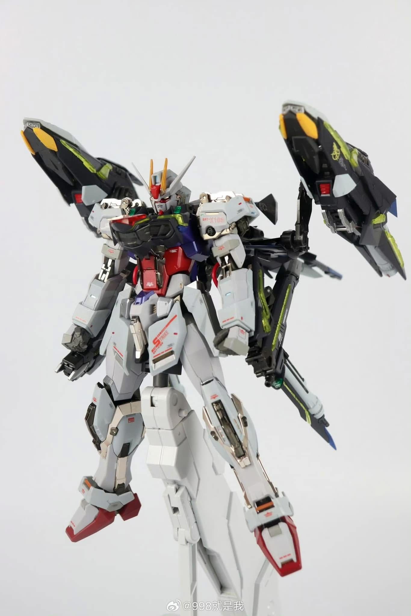 MG 1/100 Lightning Striker MB Ver. (8830) [Daban]