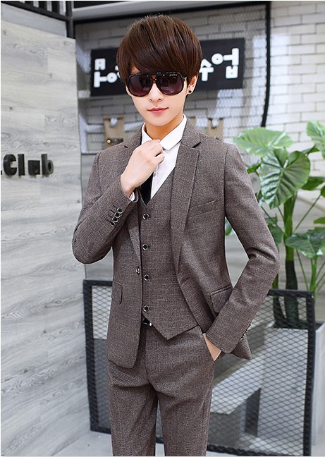 สูท,ชุดสูทเจ้าบ่าว,สูทผู้ชาย เกรดพรีเมี่ยม สีน้ำตาลอมเทา+เสื้อกั๊ก พร้อมส่ง 2XL
