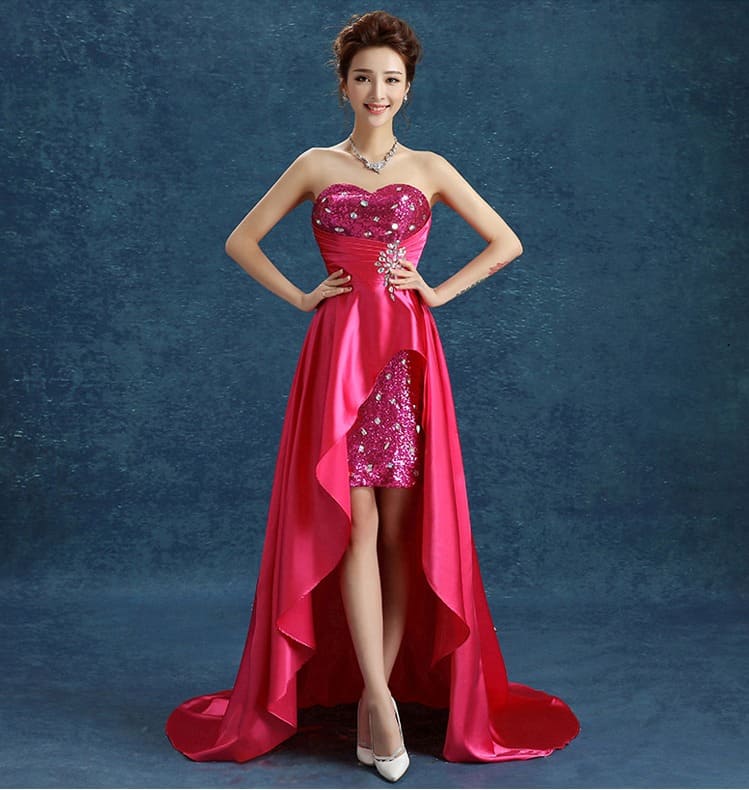 ชุดราตรี หน้าสั้นหลังยาว สีชมพูบานเย็น Size L ผ้ากลิตเตอร์ ด้านนอกเปนผ้าซาติน เชือกร้อยหลัง