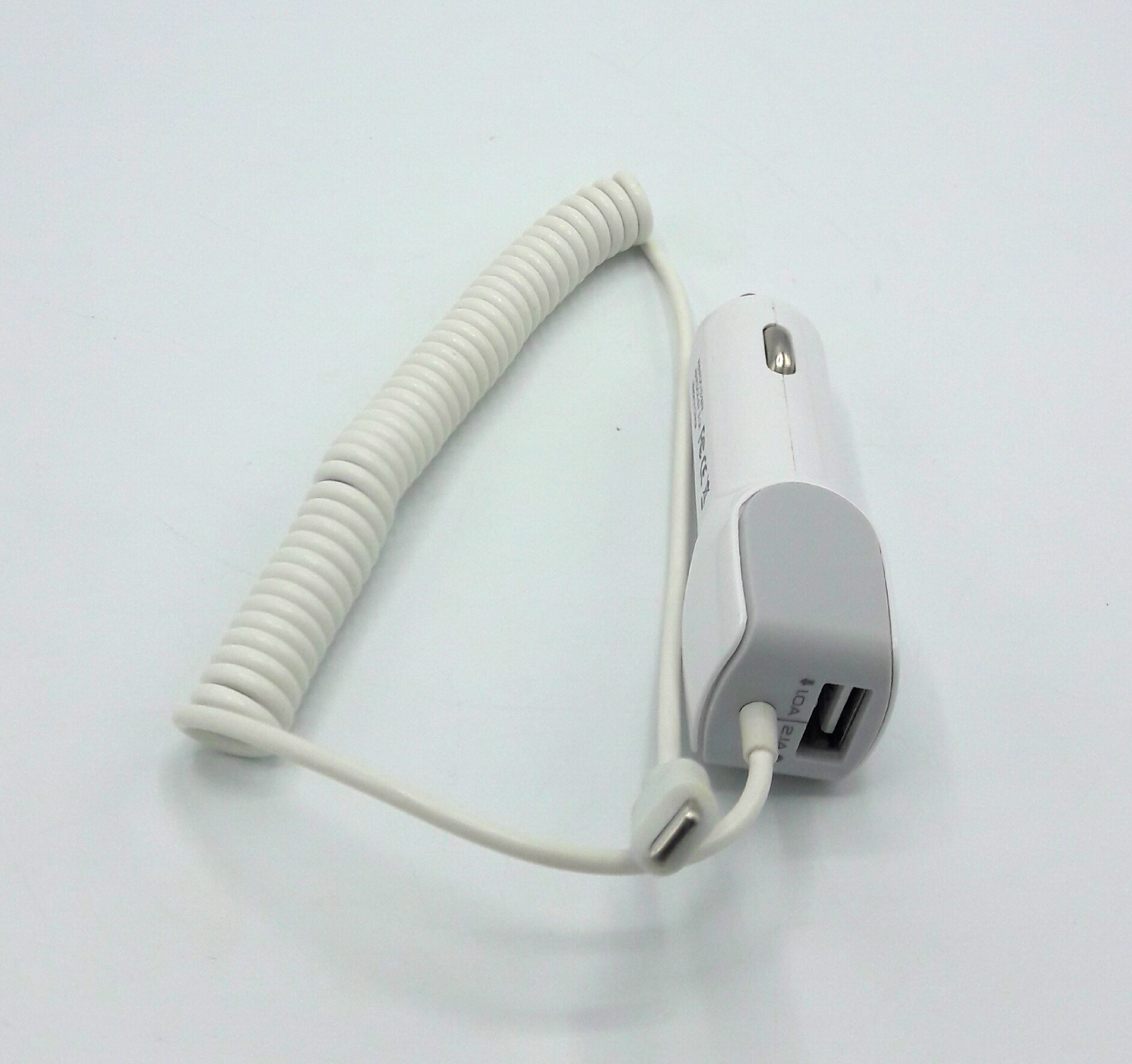 ที่ชาร์จแบตเตอรี่โทรศัพท์มือถือยี่ห้อ ไอโฟน (APPLE) แบบขั้วจุดบุหรี่