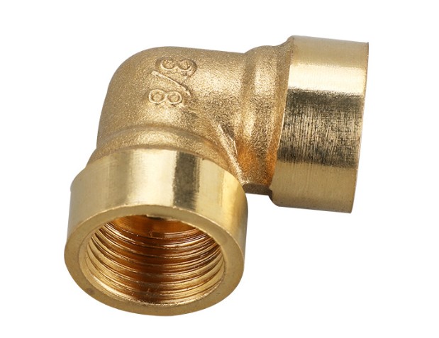 ข้อต่อทองเหลืองข้อศอกใน 3 หุน (3/8 นิ้ว)