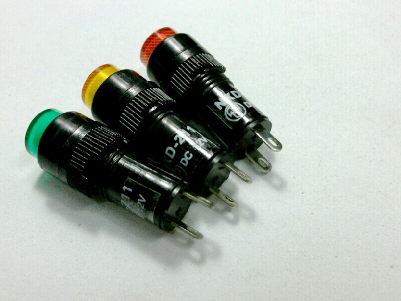 หลอดหน้าปัด-หัวตัดNXD211-S/12V