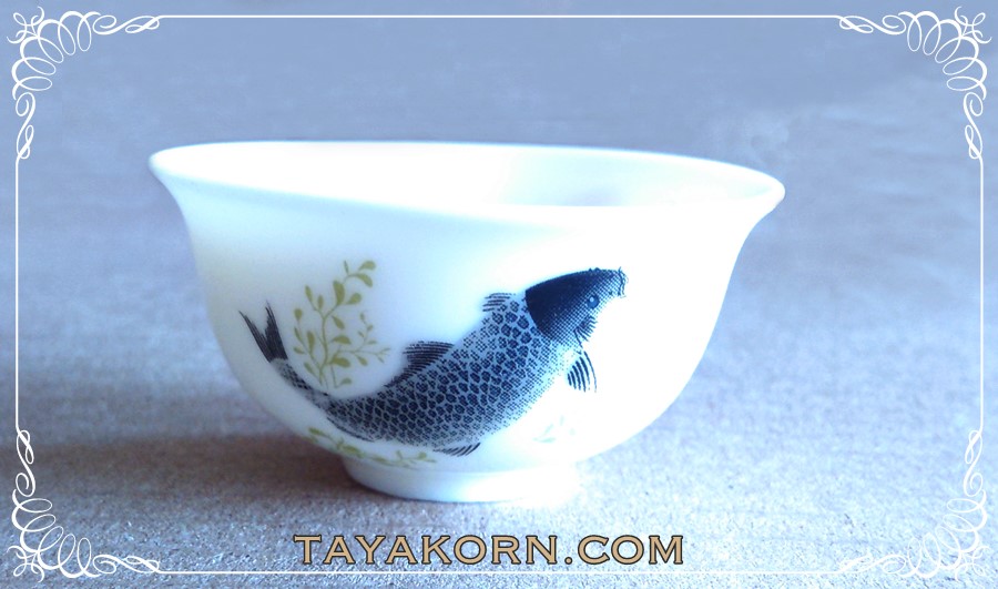 จอกชา ลายปลาหลีฮื๊อ