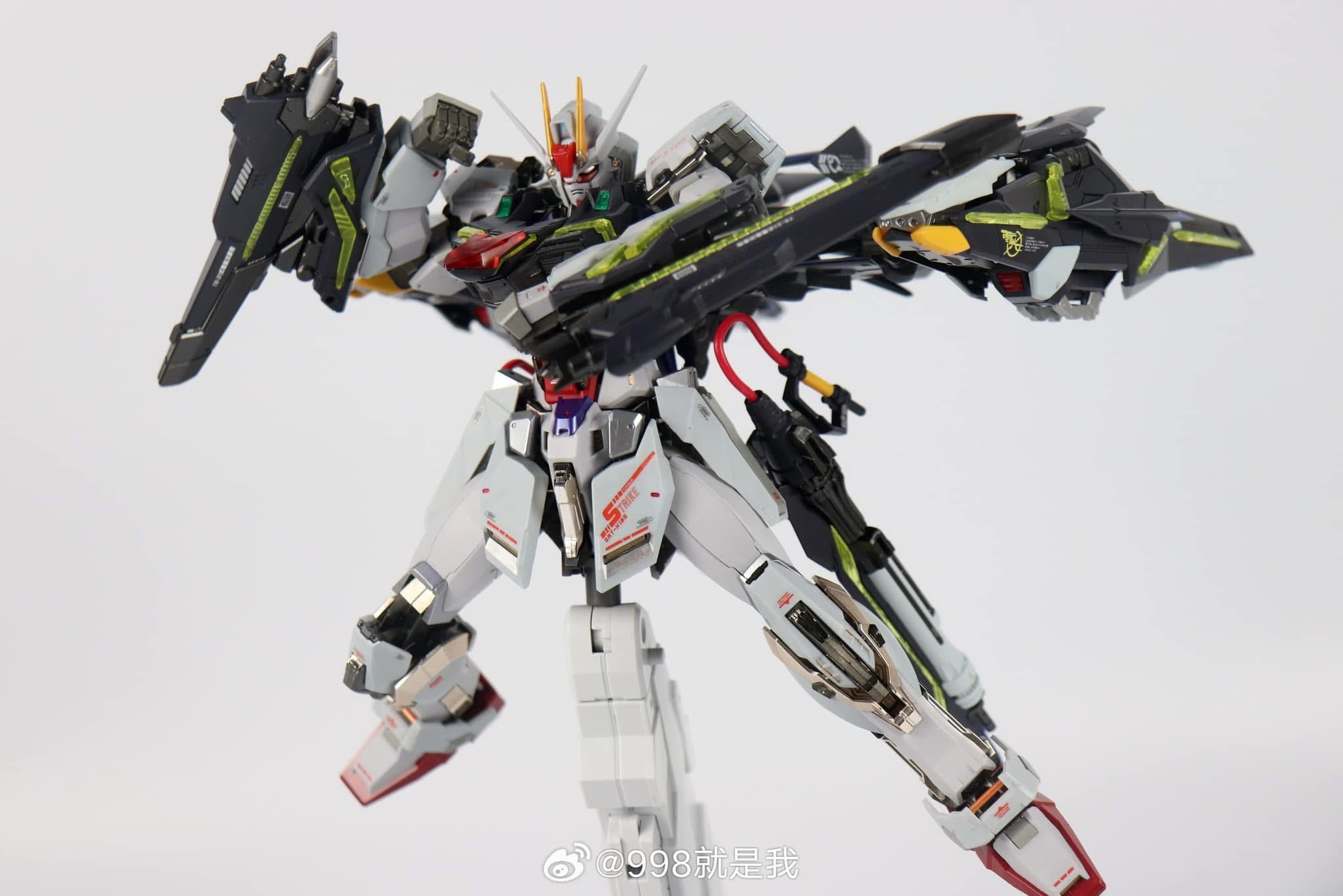 MG 1/100 Lightning Striker MB Ver. (8830) [Daban]