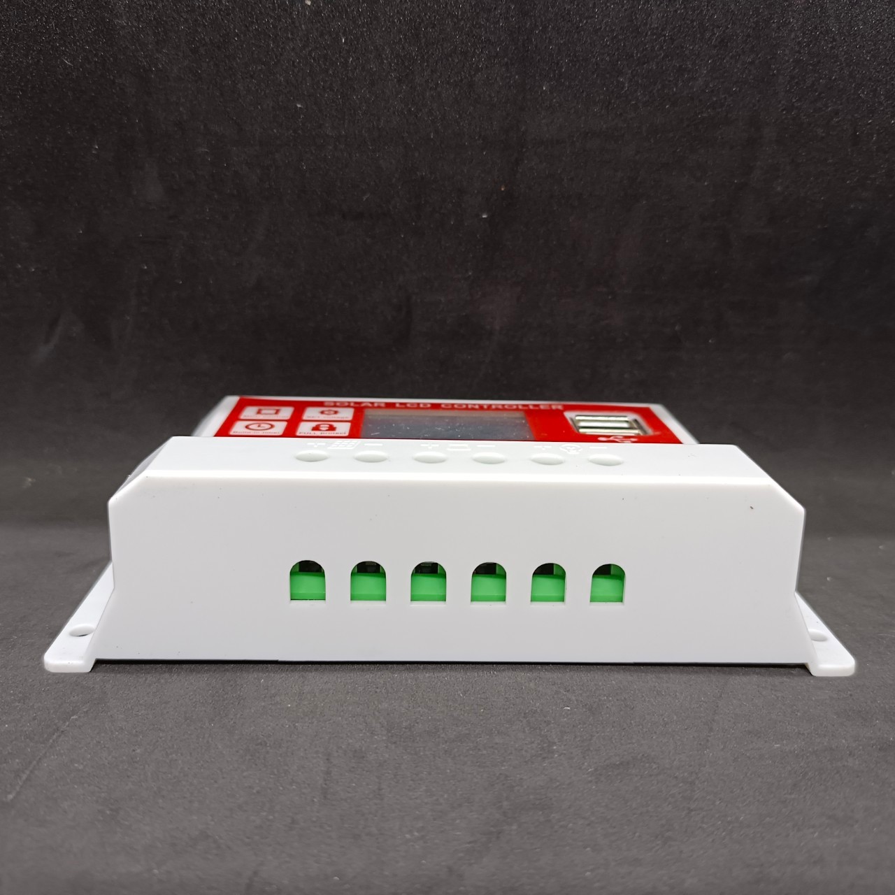 โซล่าชาร์จเจอร์ 30A LCD รุ่น FUMOSI