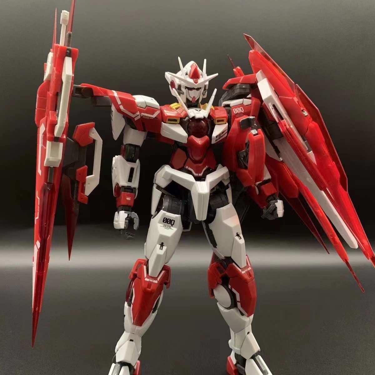 MG 1/100 OO QAN[T] Quanta Limited Red Ver. (6622R) [Daban]