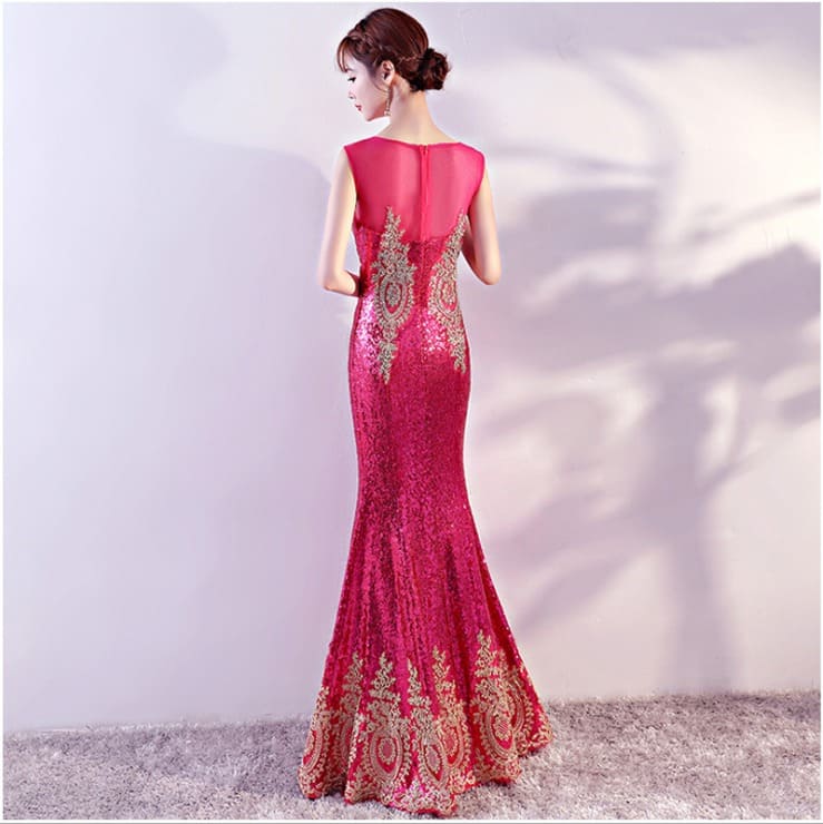 ชุดราตรียาว แขนกุด ผ้าเลื่อม สีชมพูบานเย็น ซิปหลัง Size L