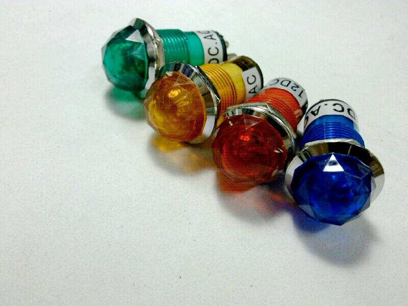 หลอดหน้าปัด-หัวเพชร/12V