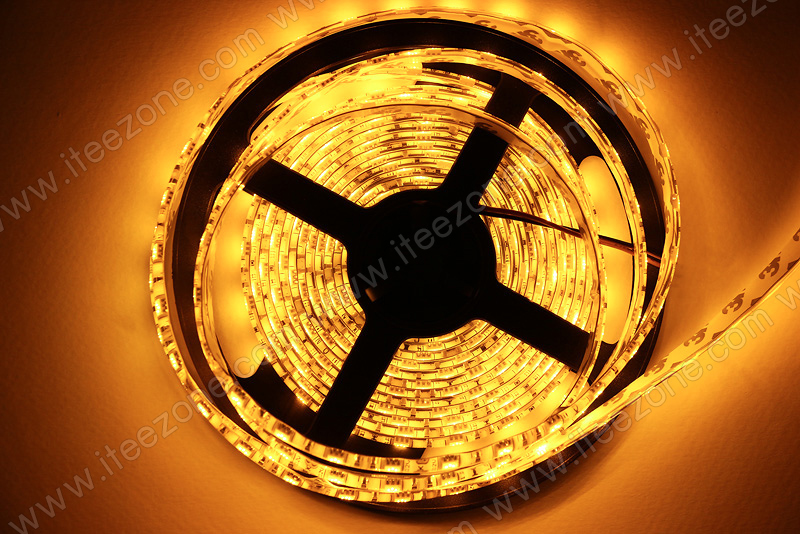 LED Strip เส้น ม้วน 5 เมตร สีเหลือง (กันน้ำ IP65)