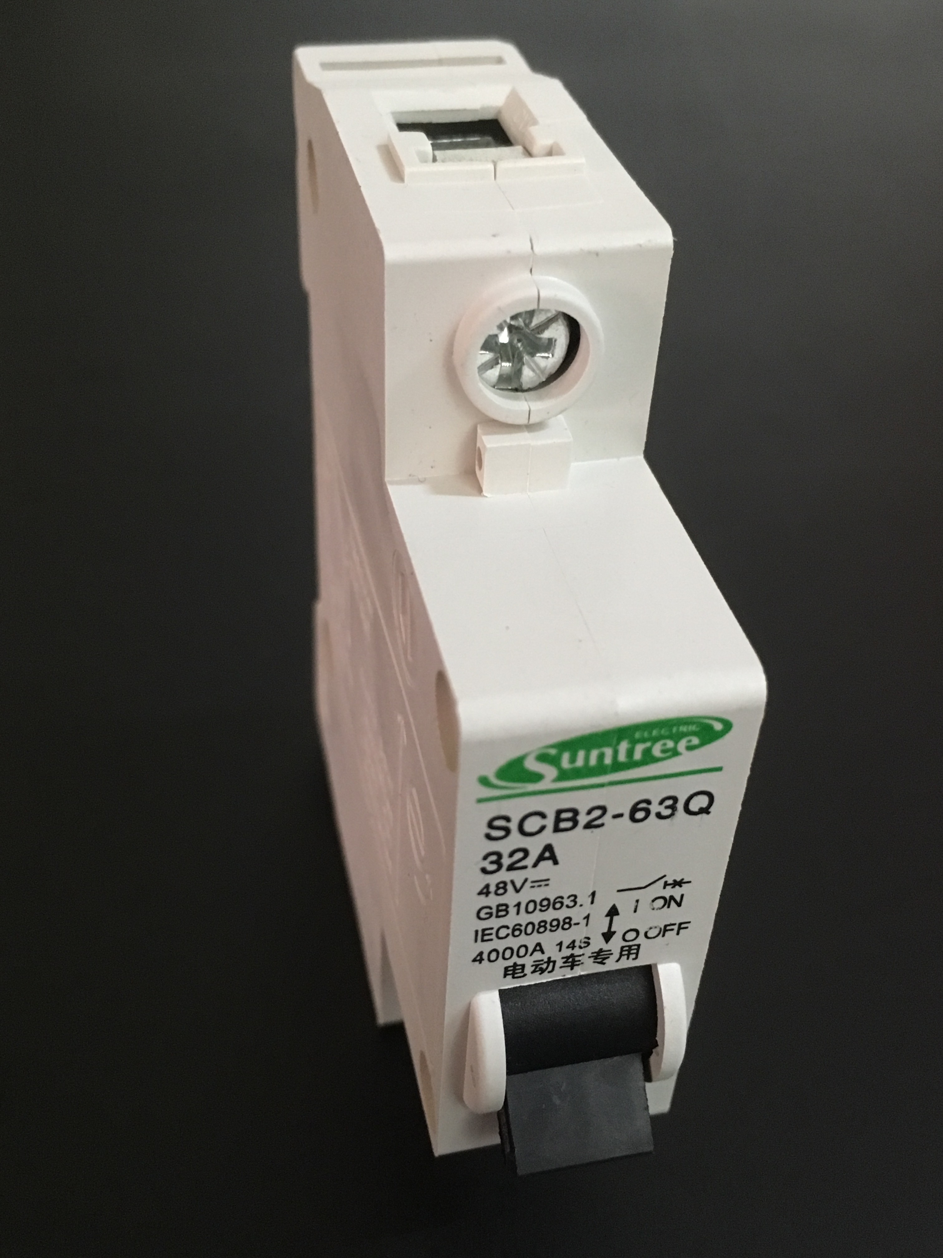 เบรกเกอร์ DC 12-100V 32A