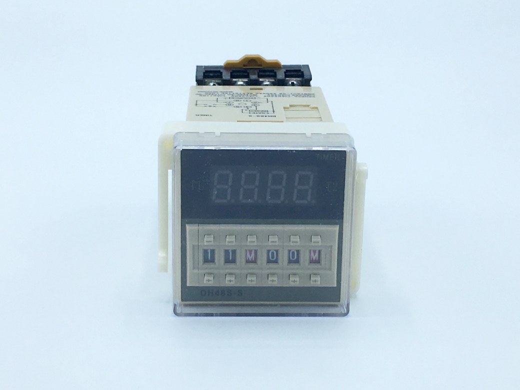 10-DH48S-S-380V เครื่องตั้งเวลาสลับเปิด-ปิด 380VAC ( 0.1 วินาที - 99 ชั่วโมง ) รุ่น DH48S-S (SKU-643)