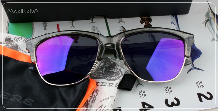 แว่นกันแดด HAWKERS CRYSTAL GREY JOKER CLASSIC <ปรอทม่วง>