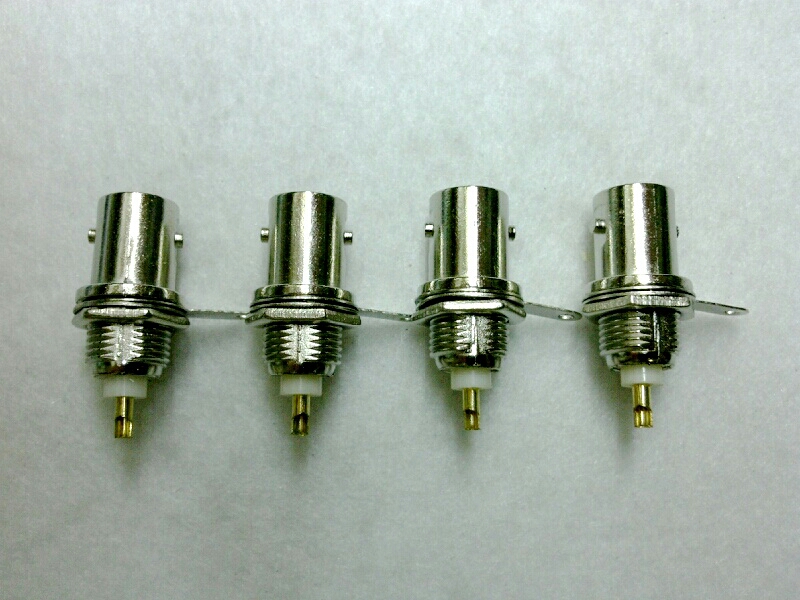 J.BNC แบบติดแท่น