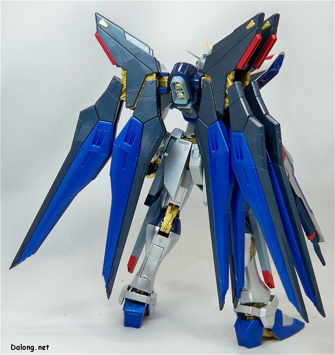 MG 1/100 (04B) Strike Freedom Extra Finish